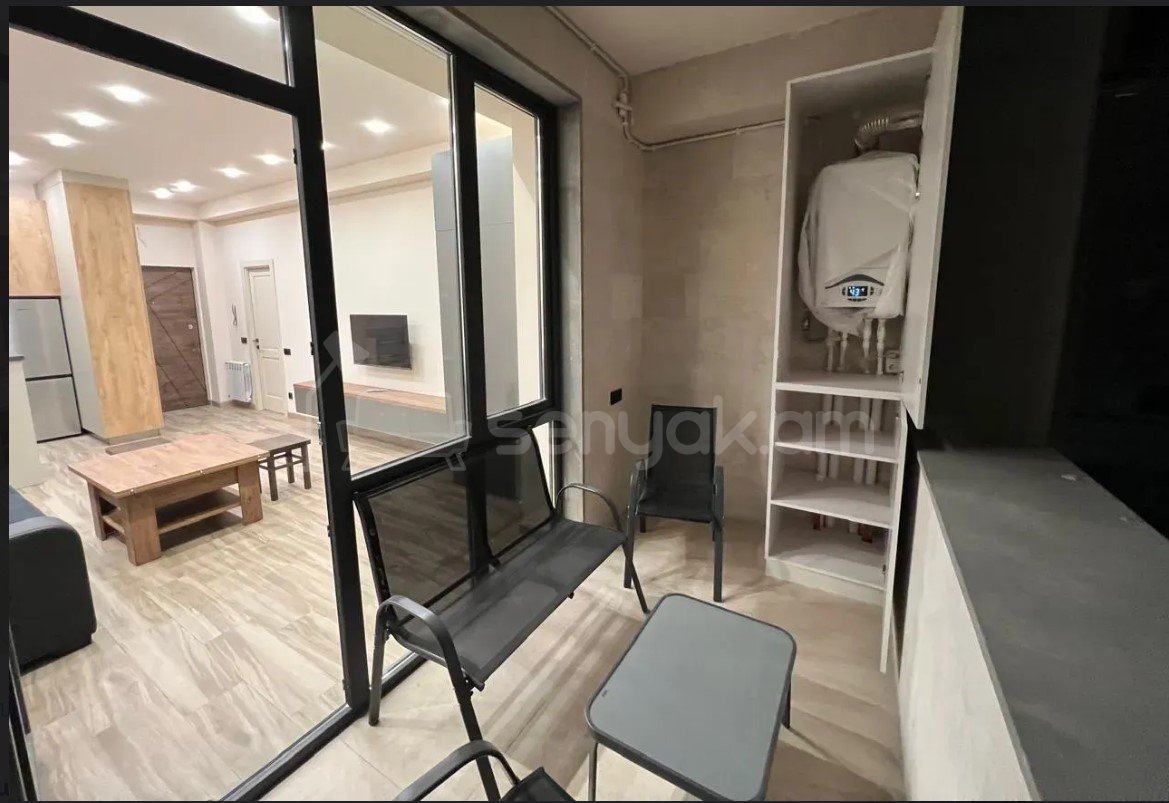 1 Սենյականոց Բնակարան Նորակառույցում, 42քմ, 7/9 հարկ, Կապիտալ Վերանորոգված, Կահավորված