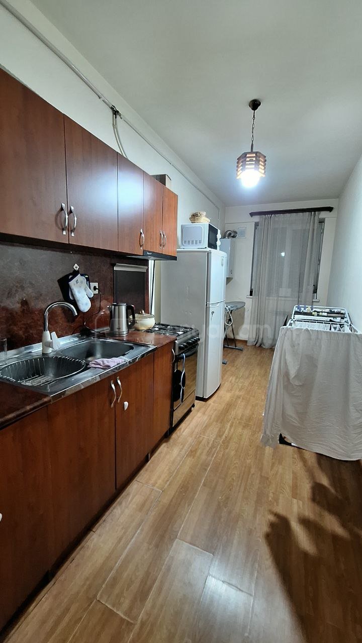 1 Սենյականոց Բնակարան Քարե Շենքում, 40քմ, 3/5 հարկ, Կապիտալ Վերանորոգված, Կահավորված