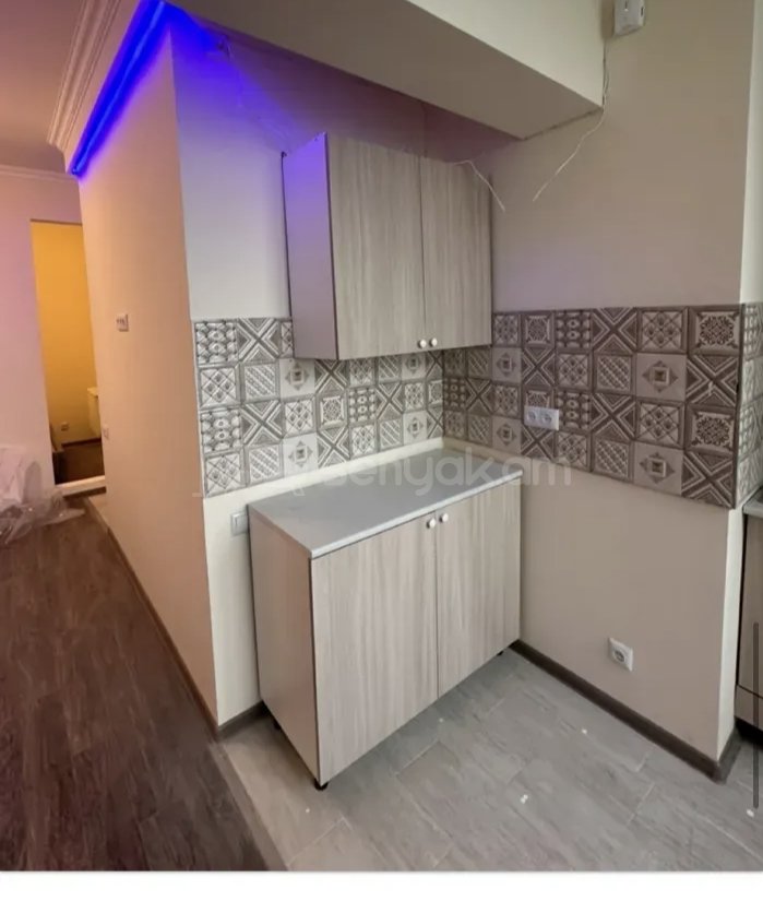 2 Սենյականոց Բնակարան, 42քմ, 3/12 հարկ, Նորմալ Վիճակում, Կահավորված, Արևկող