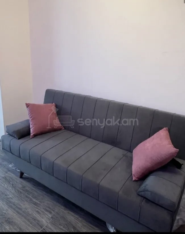 2 Սենյականոց Բնակարան, 42քմ, 3/12 հարկ, Նորմալ Վիճակում, Կահավորված, Արևկող