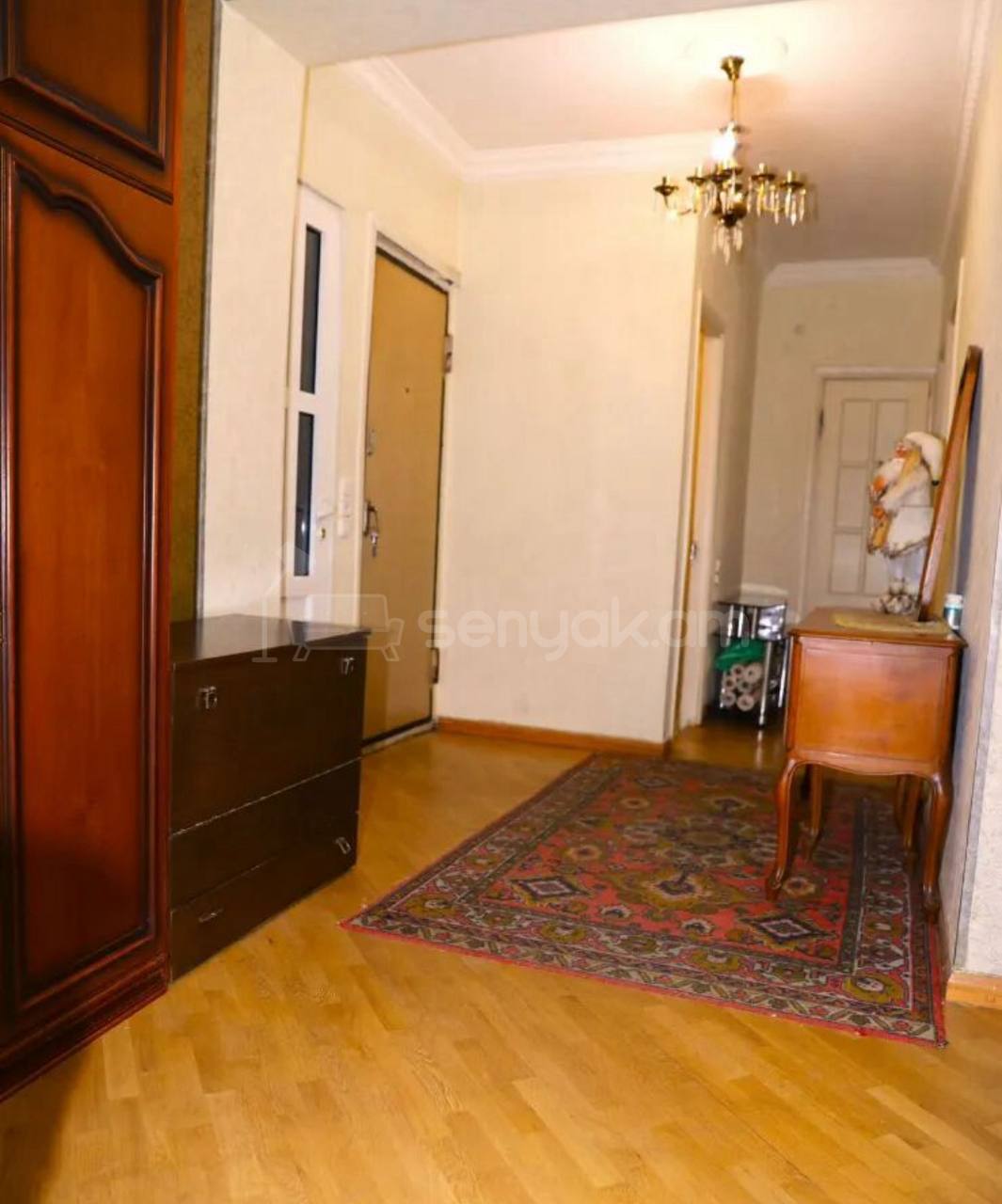 4 Սենյականոց Բնակարան, 93քմ, 2/16 հարկ, Կապիտալ Վերանորոգված, Կահավորված, Արևկող