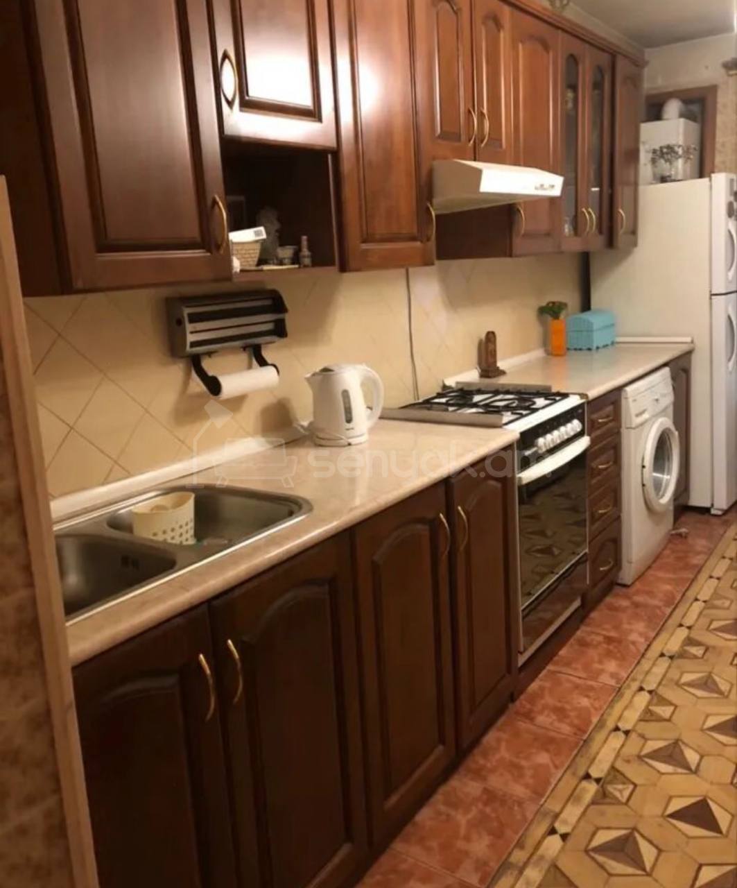 4 Սենյականոց Բնակարան, 87քմ, 1/9 հարկ, Նորմալ Վիճակում, Կահավորված, Արևկող