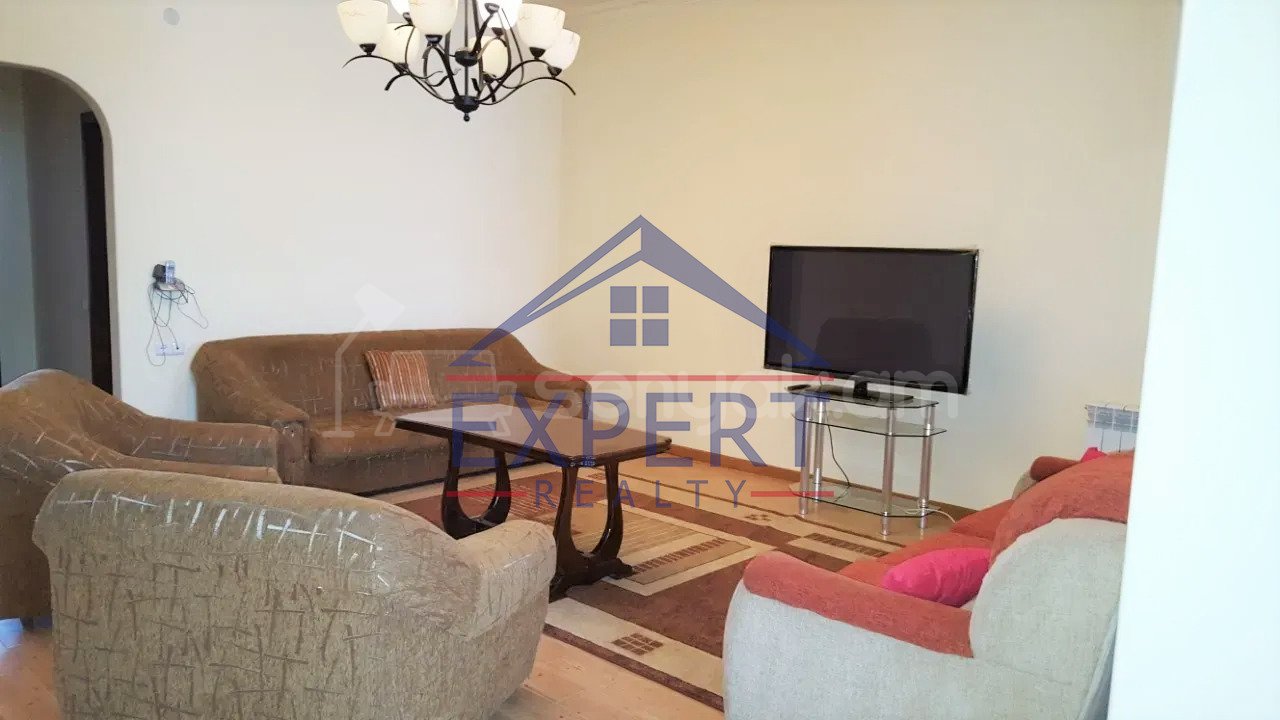 3 Սենյականոց Բնակարան Քարե Շենքում, 109քմ, 5/5 հարկ, Կոսմետիկ Վերանորոգված