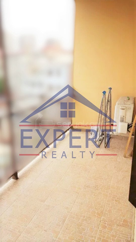 3 Սենյականոց Բնակարան Քարե Շենքում, 109քմ, 5/5 հարկ, Կոսմետիկ Վերանորոգված