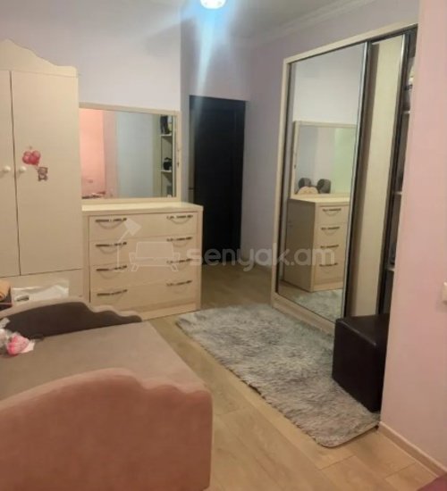 2 Սենյականոց Բնակարան Քարե Շենքում, 47քմ, 4/5 հարկ, Կապիտալ Վերանորոգված, Կահավորված, Արևկող