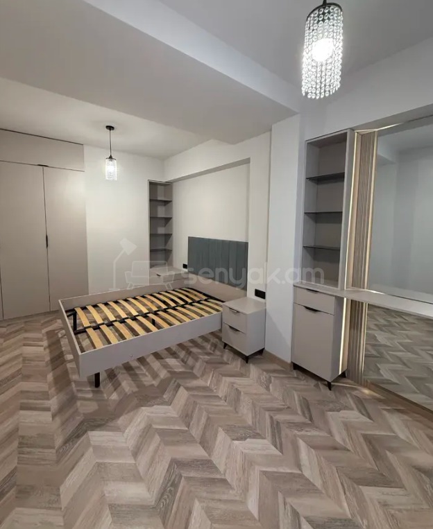 2 Սենյականոց Բնակարան, 42քմ, 3/9 հարկ, Կապիտալ Վերանորոգված