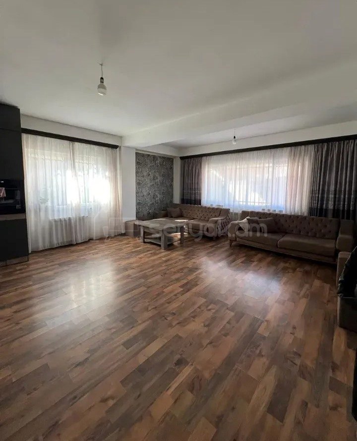 2 Սենյականոց Բնակարան Նորակառույցում, 60քմ, 1/4 հարկ, Կապիտալ Վերանորոգված