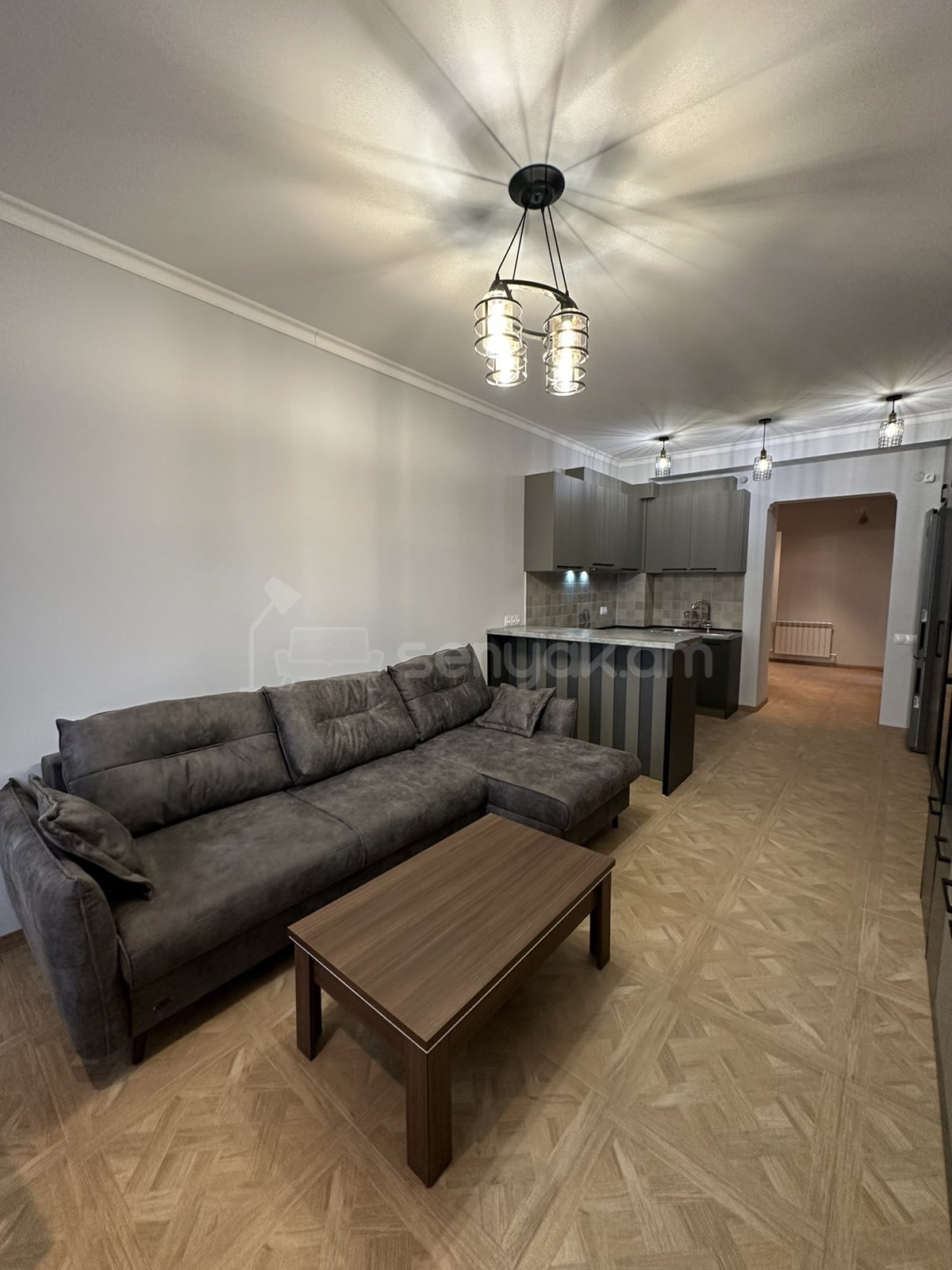 3 Սենյականոց Բնակարան Նորակառույցում, 70քմ, 13/14 հարկ, Կապիտալ Վերանորոգված, Կահավորված, Արևկող