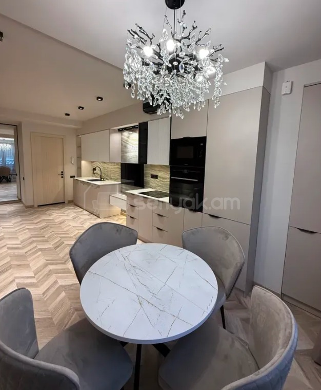 3 Սենյականոց Բնակարան, 47քմ, 3/9 հարկ, Դիզայներական Վերանորոգված