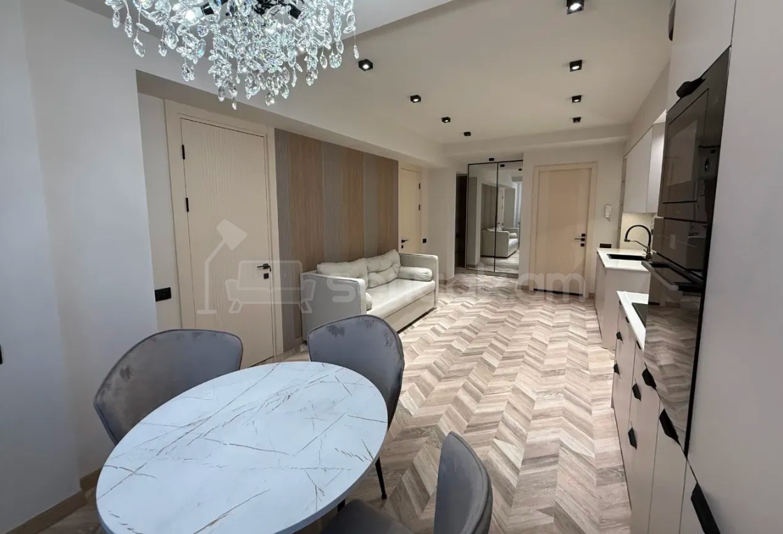 3 Սենյականոց Բնակարան, 47քմ, 3/9 հարկ, Դիզայներական Վերանորոգված