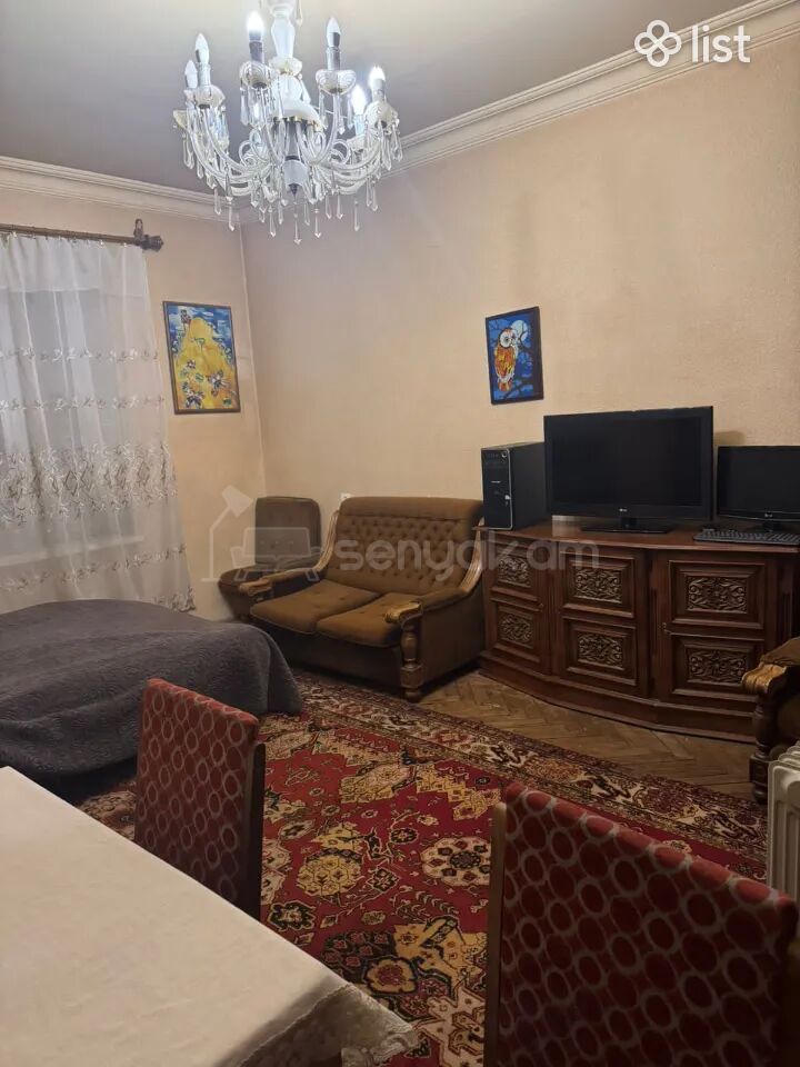 1 Սենյականոց Բնակարան Քարե Շենքում, 37քմ, 4/5 հարկ, Նորմալ Վիճակում