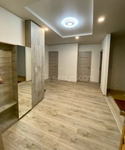 2 Սենյականոց Բնակարան Քարե Շենքում, 76քմ, 6/7 հարկ, Կապիտալ Վերանորոգված, Կահավորված, Արևկող