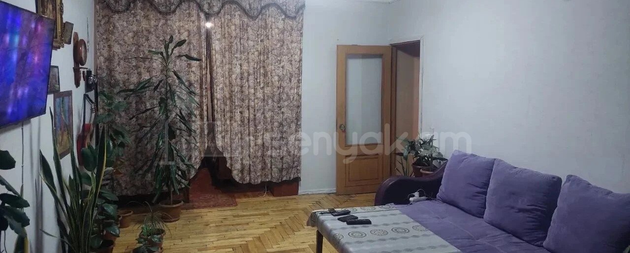 2 Սենյականոց Բնակարան Քարե Շենքում, 68քմ, 4/5 հարկ, Պետական Վիճակում