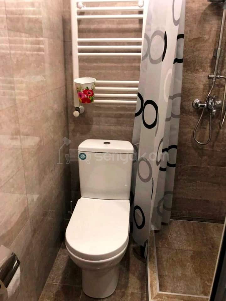 1 Սենյականոց Բնակարան Քարե Շենքում, 40քմ, 2/5 հարկ, Կապիտալ Վերանորոգված