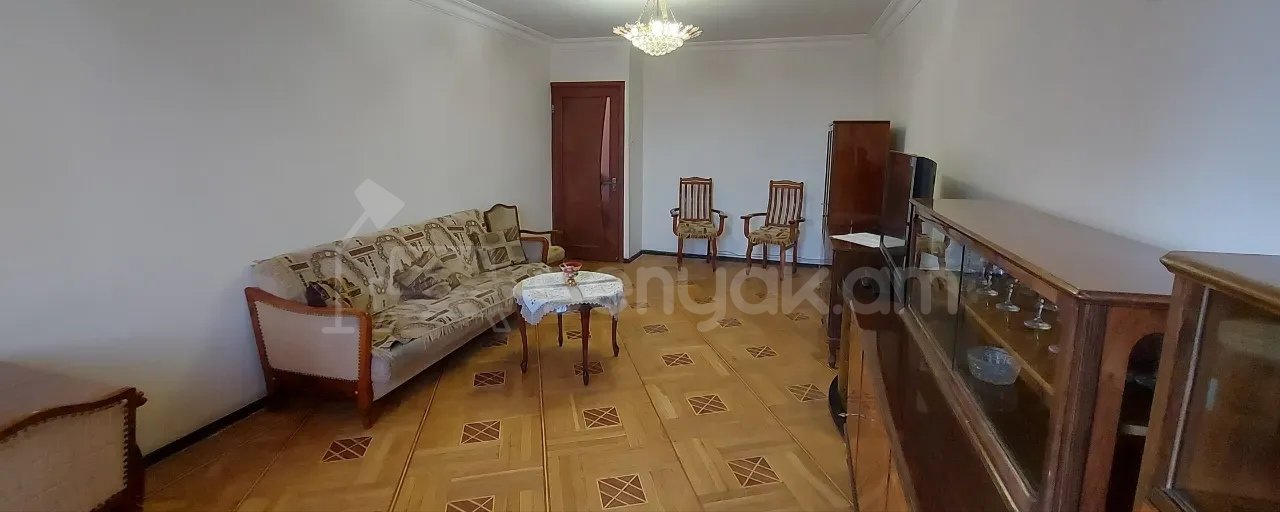 3 Սենյականոց Բնակարան Քարե Շենքում, 80քմ, 5/5 հարկ, Կոսմետիկ Վերանորոգված, Կահավորված