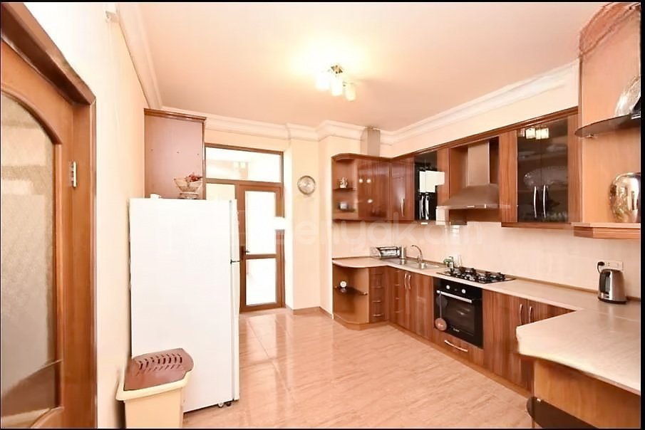 4 Սենյականոց Բնակարան Նորակառույցում, 158քմ, 10/17 հարկ, Կապիտալ Վերանորոգված, Կահավորված, Արևկող