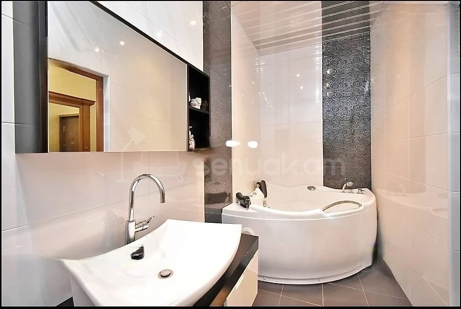 4 Սենյականոց Բնակարան Նորակառույցում, 158քմ, 10/17 հարկ, Կապիտալ Վերանորոգված, Կահավորված, Արևկող