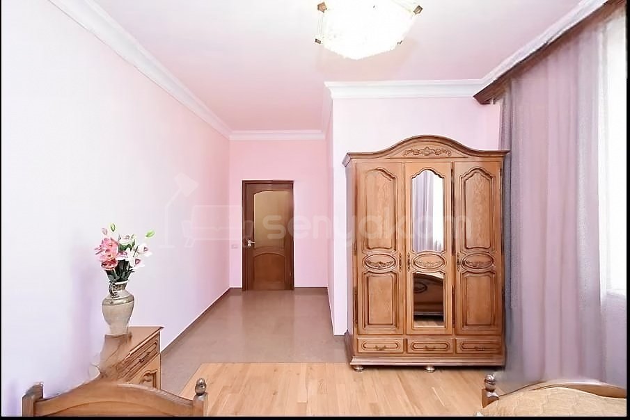 4 Սենյականոց Բնակարան Նորակառույցում, 158քմ, 10/17 հարկ, Կապիտալ Վերանորոգված, Կահավորված, Արևկող