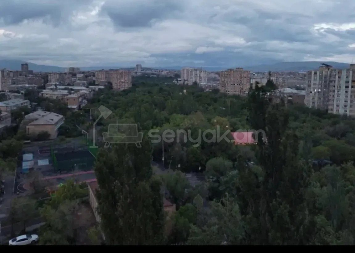 1 Սենյականոց Բնակարան, 39քմ, 5/12 հարկ, Կապիտալ Վերանորոգված