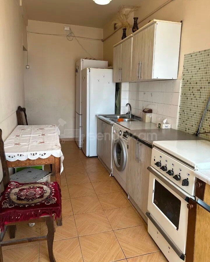 3 Սենյականոց Բնակարան, 78քմ, 7/9 հարկ, Նորմալ Վիճակում