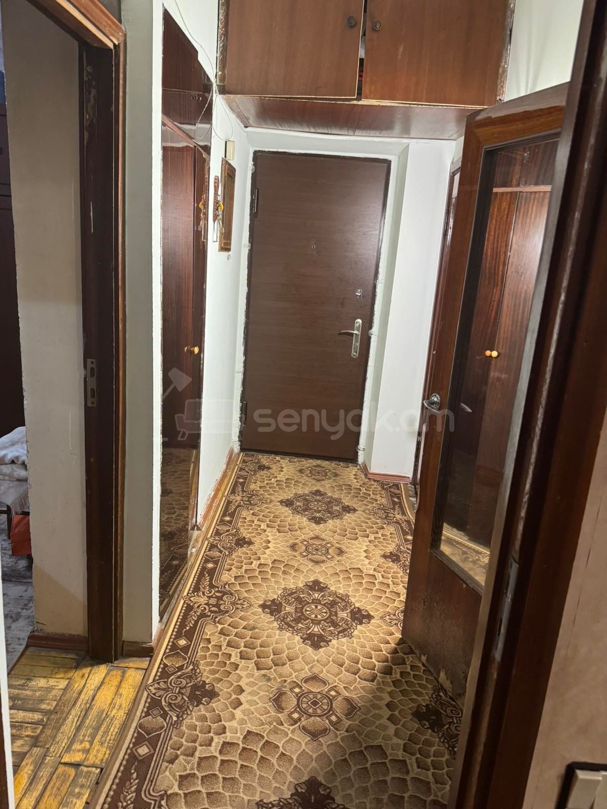 2 Սենյականոց Բնակարան Քարե Շենքում, 55քմ, 5/5 հարկ, Նորմալ Վիճակում