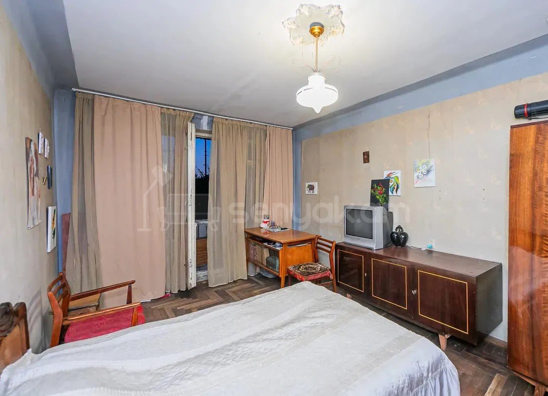 3 Սենյականոց Բնակարան, 74քմ, 3/4 հարկ, Պետական Վիճակում