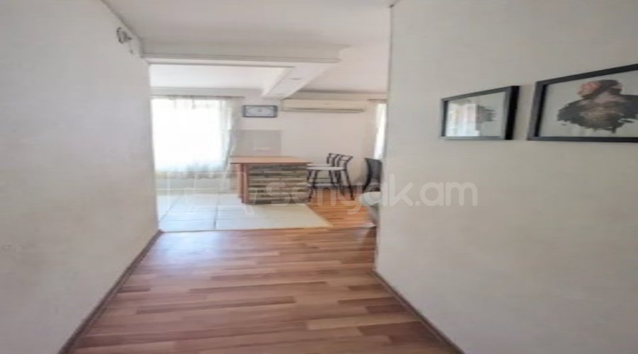 2 Սենյականոց Բնակարան Քարե Շենքում, 31քմ, 2/5 հարկ, Կոսմետիկ Վերանորոգված, Կահավորված, Արևկող