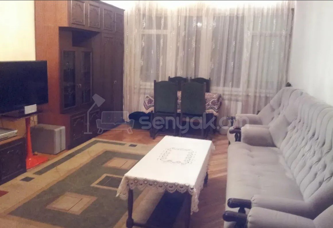 2 Սենյականոց Բնակարան Քարե Շենքում, 70քմ, 5/5 հարկ, Նորմալ Վիճակում, Կահավորված