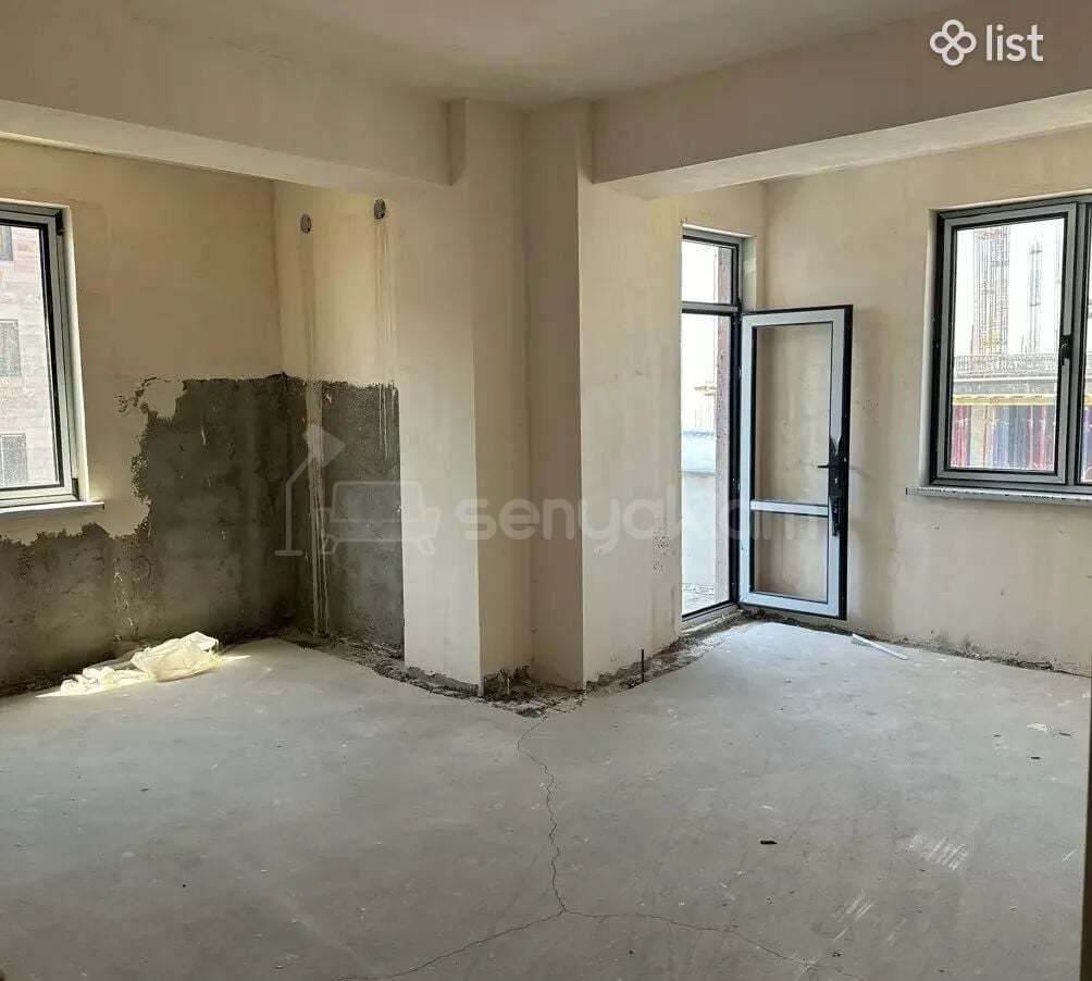 4 Սենյականոց Բնակարան, 92քմ, 11/18 հարկ, Զրոյական Վիճակում