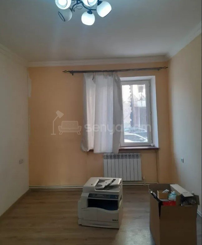 2 Սենյականոց Բնակարան Քարե Շենքում, 60քմ, 1/5 հարկ, Կապիտալ Վերանորոգված