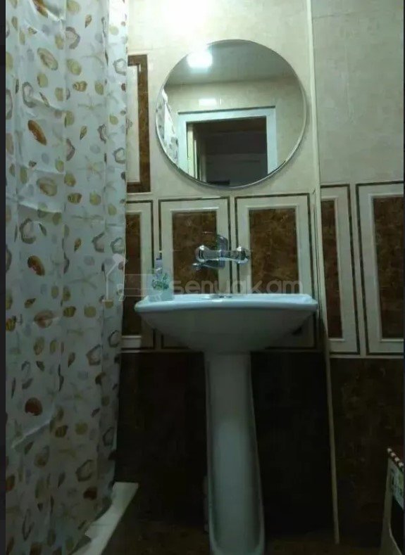 3 Սենյականոց Բնակարան, 90քմ, 1/10 հարկ, Կապիտալ Վերանորոգված, Կահավորված