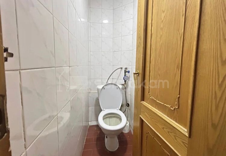 3 Սենյականոց Բնակարան Քարե Շենքում, 76քմ, 2/5 հարկ, Նորմալ Վիճակում