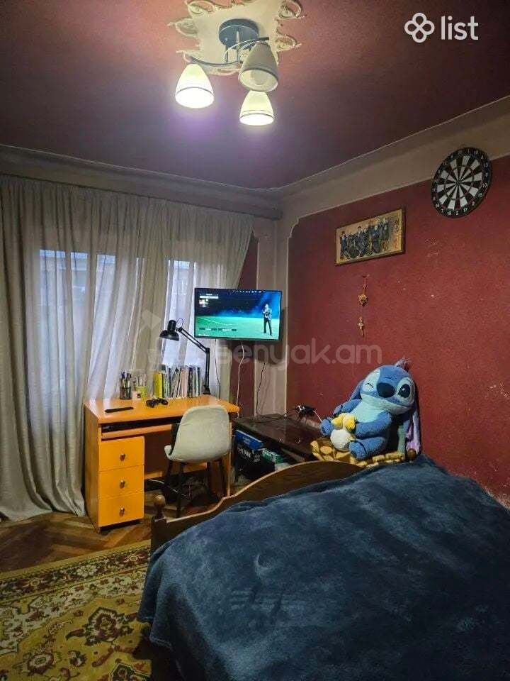 2 Սենյականոց Բնակարան Քարե Շենքում, 70քմ, 4/5 հարկ, Պետական Վիճակում