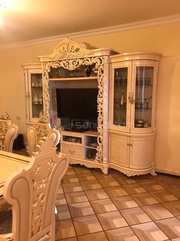 4 Սենյականոց Բնակարան, 110քմ, 3/5 հարկ, Դիզայներական Վերանորոգված