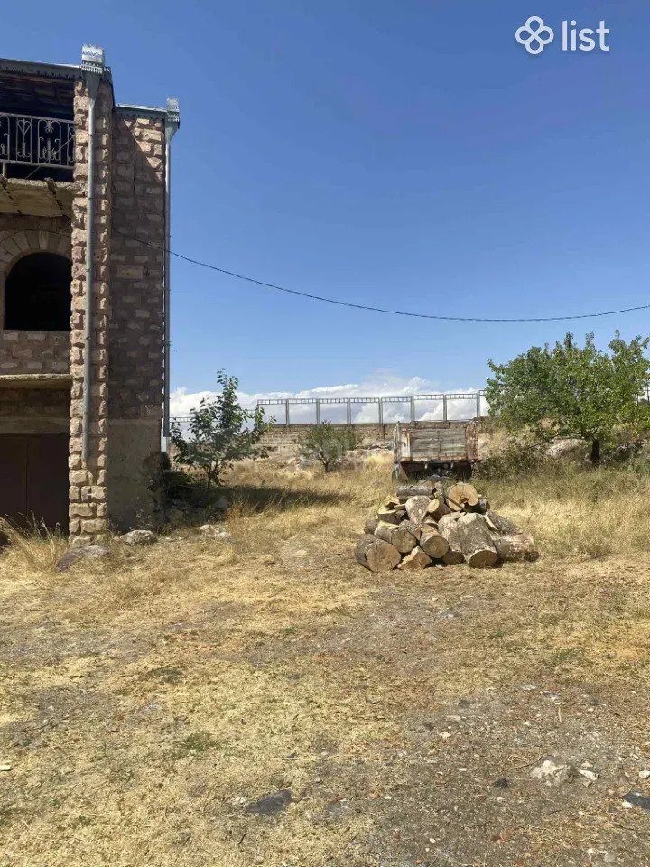 7 Սենյականոց Սեփական Տուն, 750քմ, Նորմալ Վիճակում, Ավտոտնակով