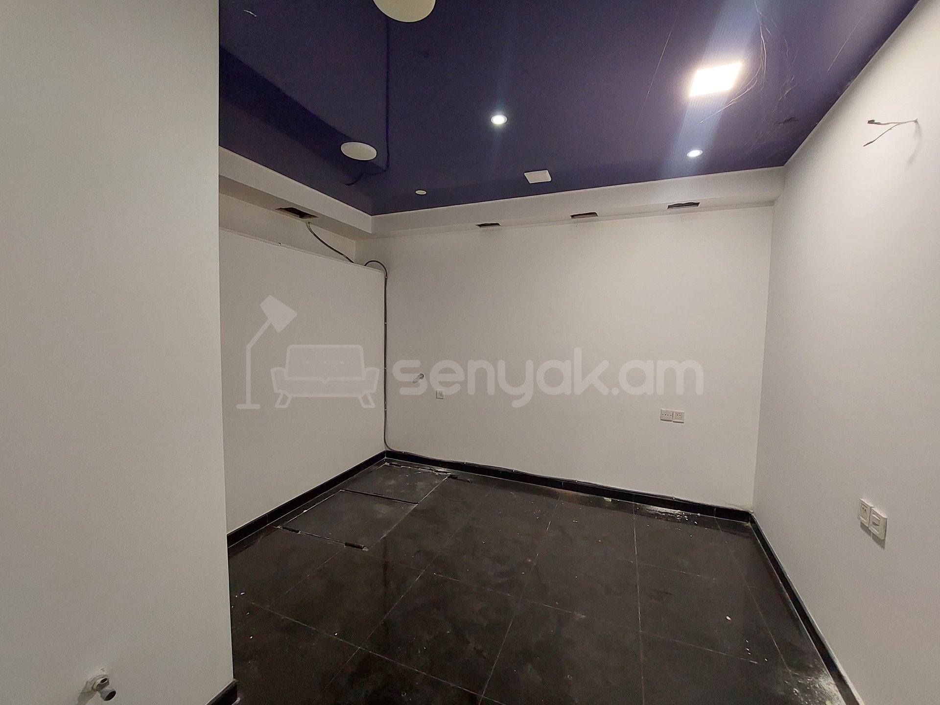 Սպասարկման Տարածք, 120քմ, Կապիտալ Վերանորոգված