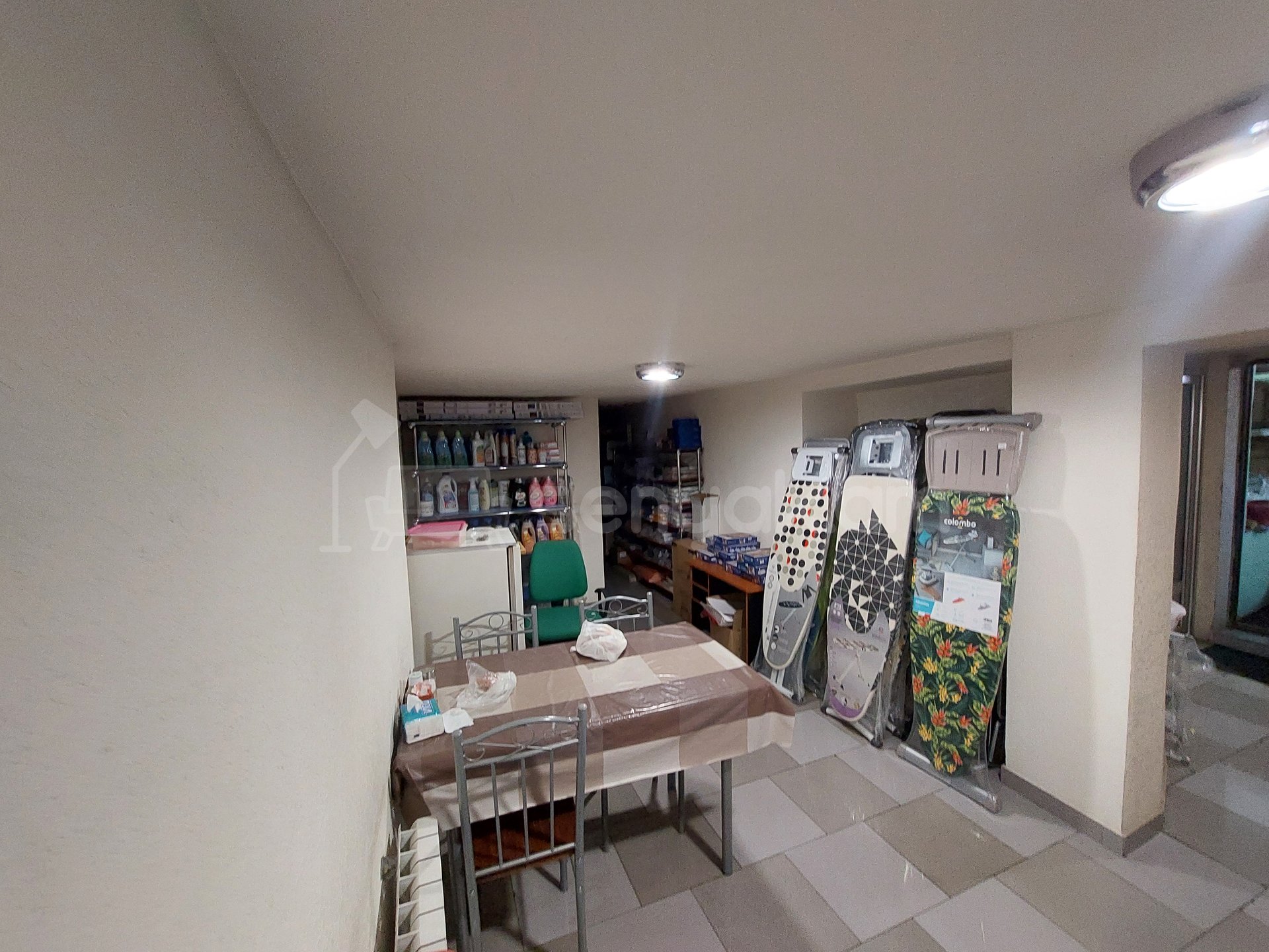 Սպասարկման Տարածք, 240քմ, Կապիտալ Վերանորոգված