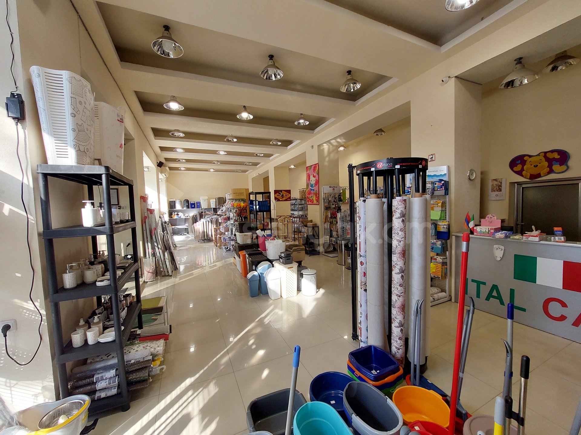 Սպասարկման Տարածք, 240քմ, Կապիտալ Վերանորոգված