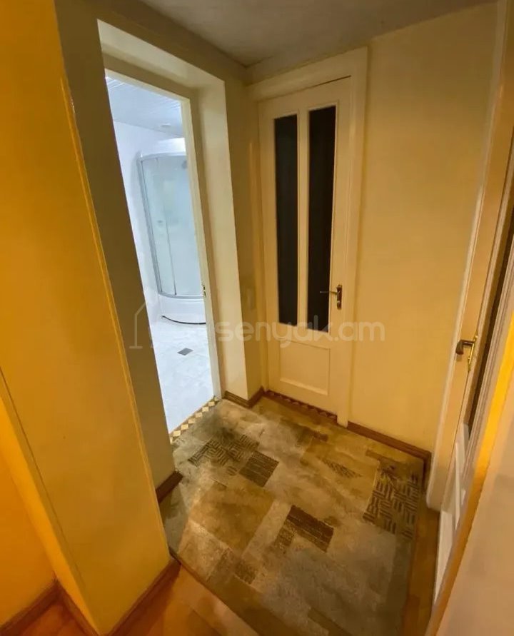 4 Սենյականոց Բնակարան, 80քմ, 1/9 հարկ, Կոսմետիկ Վերանորոգված