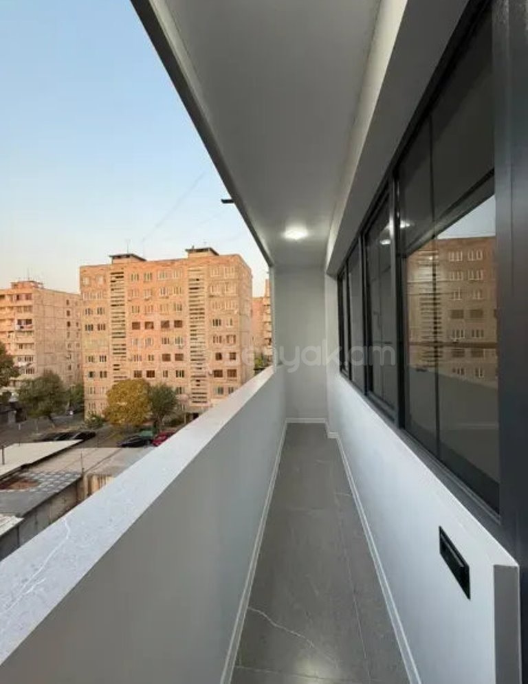 3 Սենյականոց Բնակարան, 75քմ, 4/9 հարկ, Կապիտալ Վերանորոգված