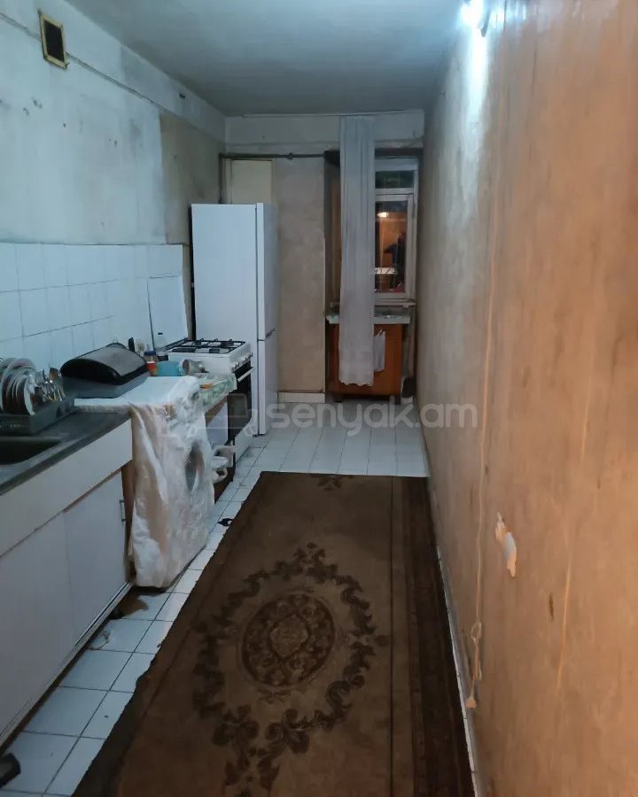 3 Սենյականոց Բնակարան, 76քմ, 1/9 հարկ, Նորմալ Վիճակում