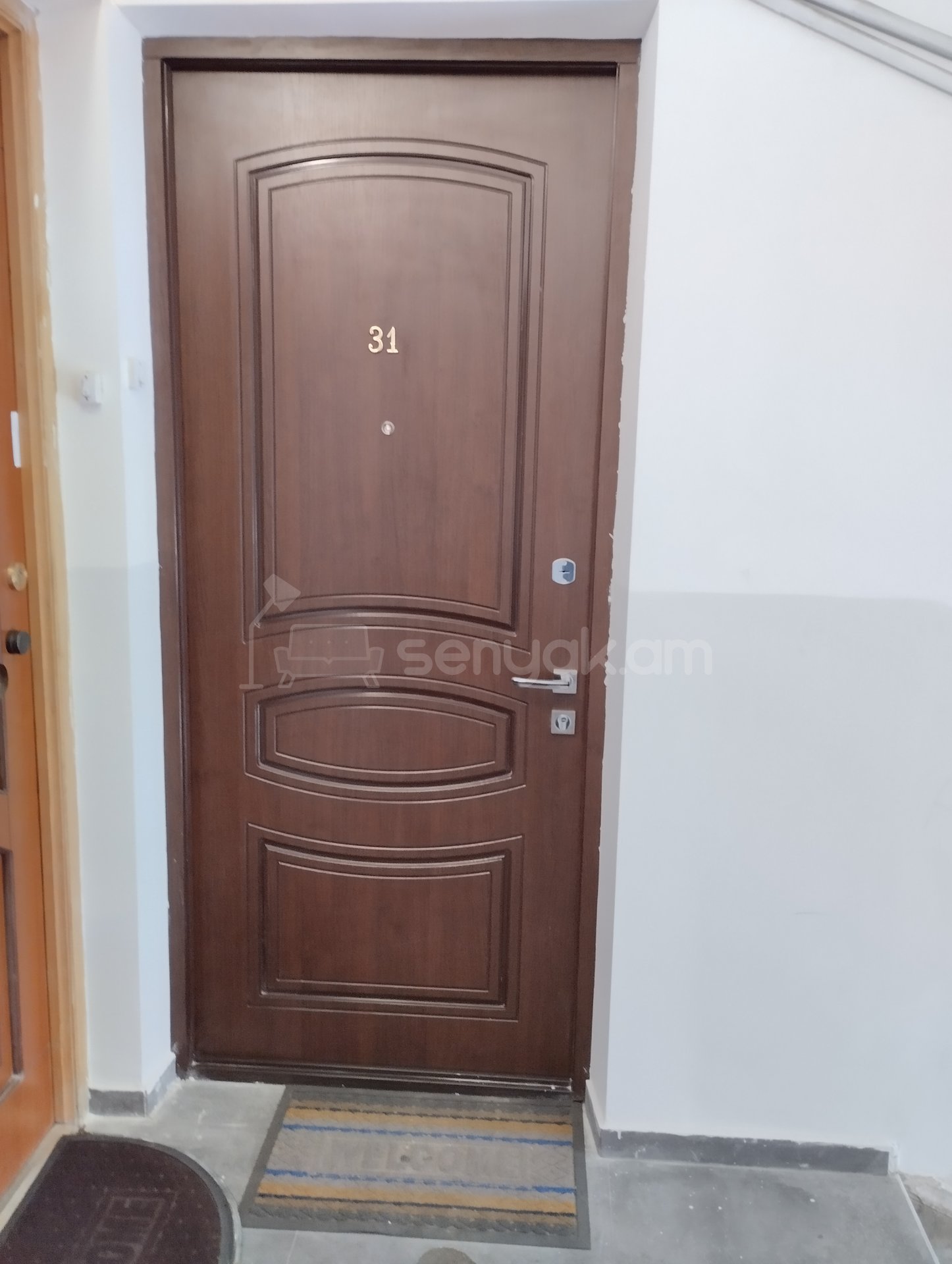 1 Սենյականոց Բնակարան Քարե Շենքում, 54քմ, 2/5 հարկ, Կապիտալ Վերանորոգված, Կահավորված