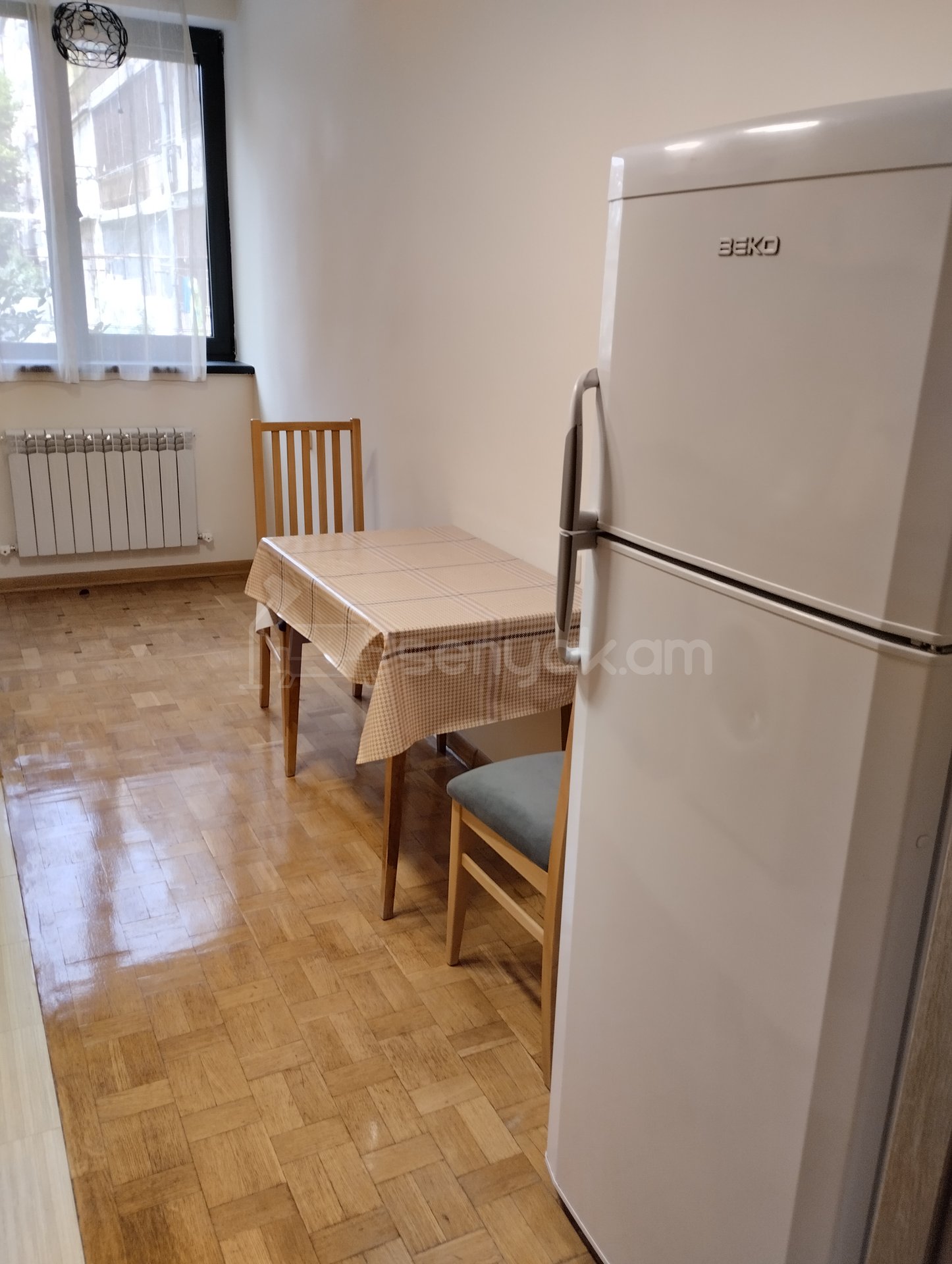 1 Սենյականոց Բնակարան Քարե Շենքում, 54քմ, 2/5 հարկ, Կապիտալ Վերանորոգված, Կահավորված