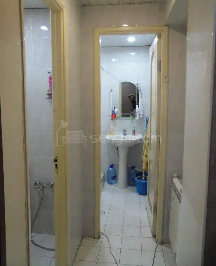 3 Սենյականոց Բնակարան, 82քմ, 2/9 հարկ, Կոսմետիկ Վերանորոգված