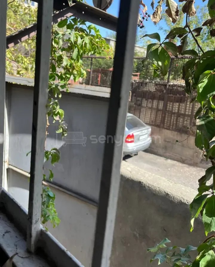 4 Սենյականոց Բնակարան, 94քմ, 1/9 հարկ, Նորմալ Վիճակում