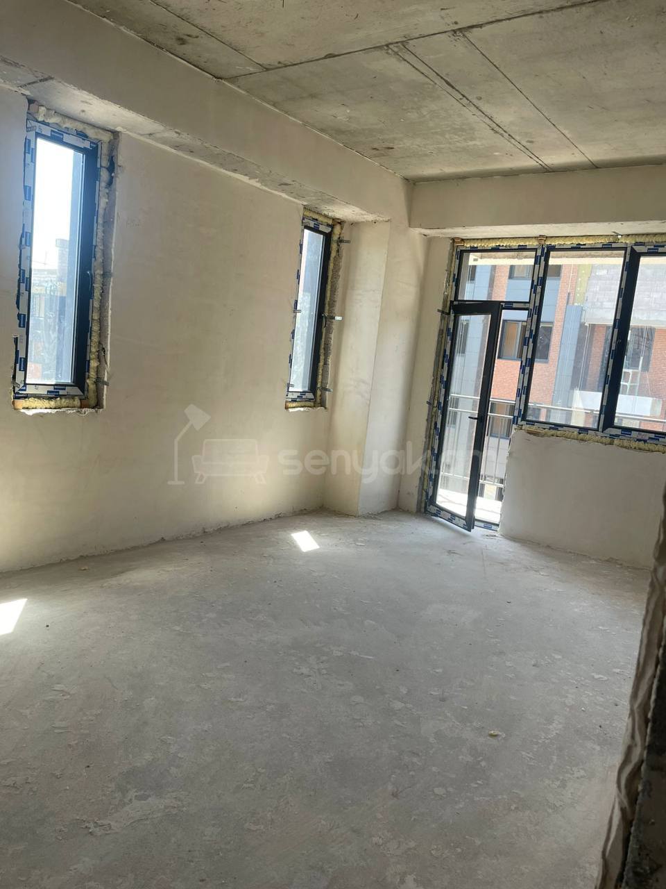 3 Սենյականոց Բնակարան, 83քմ, 14/15 հարկ, Զրոյական Վիճակում