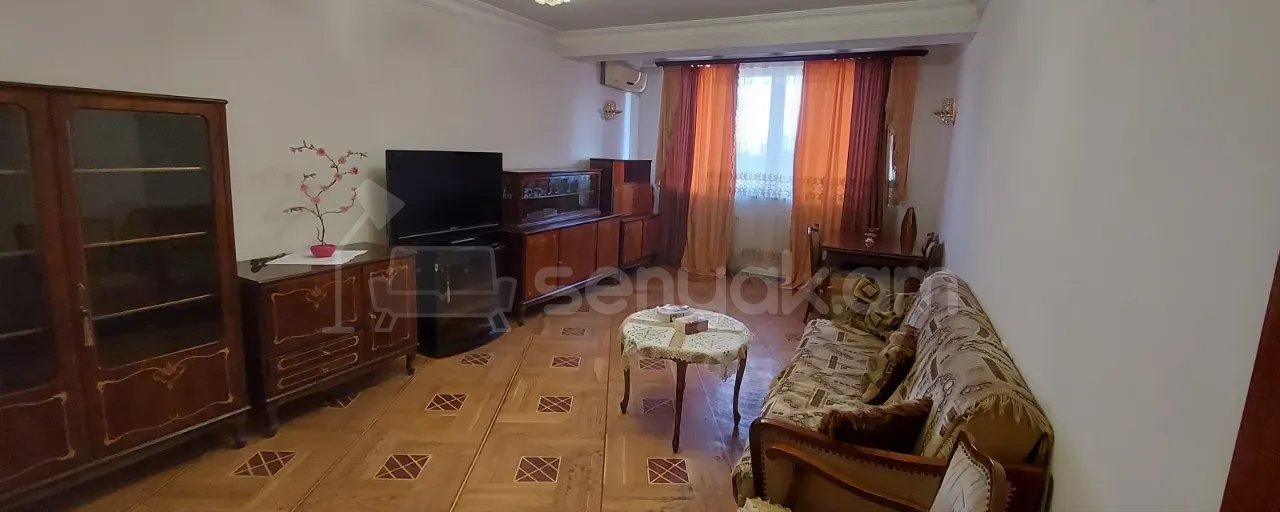 3 Սենյականոց Բնակարան Քարե Շենքում, 80քմ, 5/5 հարկ, Նորմալ Վիճակում, Կահավորված