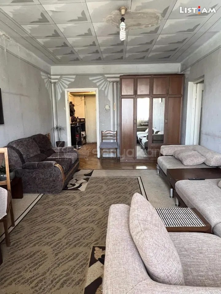 2 Սենյականոց Բնակարան Քարե Շենքում, 67քմ, 3/8 հարկ, Պետական Վիճակում