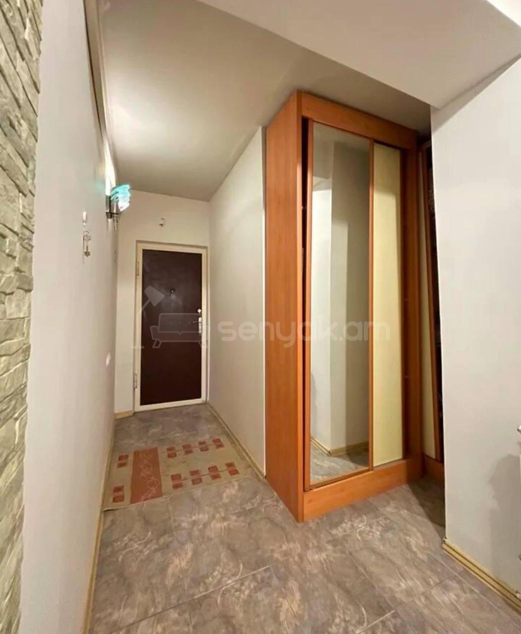 2 Սենյականոց Բնակարան, 75քմ, 9/12 հարկ, Նորմալ Վիճակում, Կահավորված, Արևկող