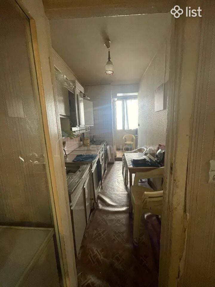 2 Սենյականոց Բնակարան Քարե Շենքում, 65քմ, 2/5 հարկ, Նորմալ Վիճակում